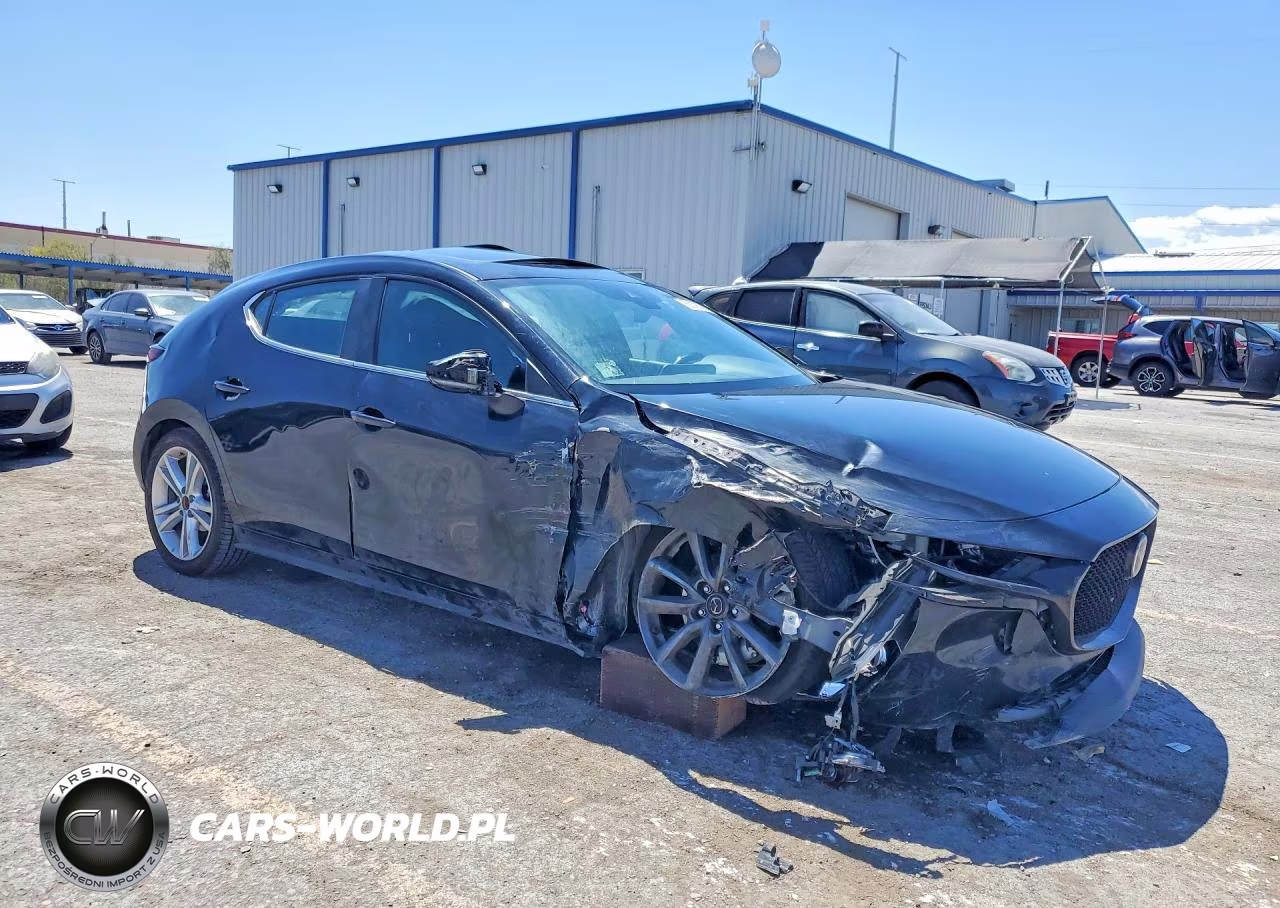 2021 Mazda 3 Preferred VIN:JM1BPBLL3M1347392 - 4