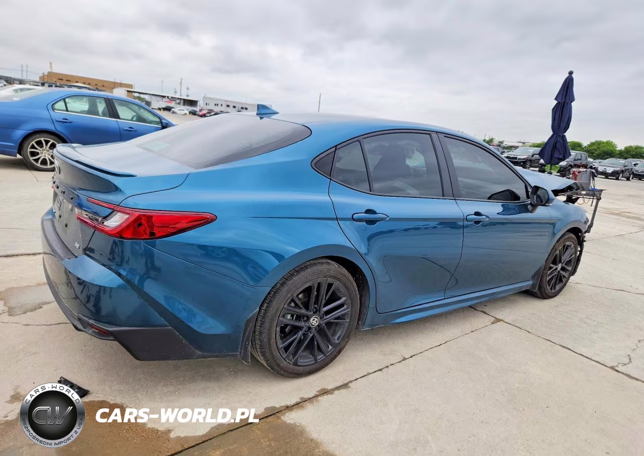 2025 Toyota Camry Se VIN:4T1DAACK1SU630411 - 3
