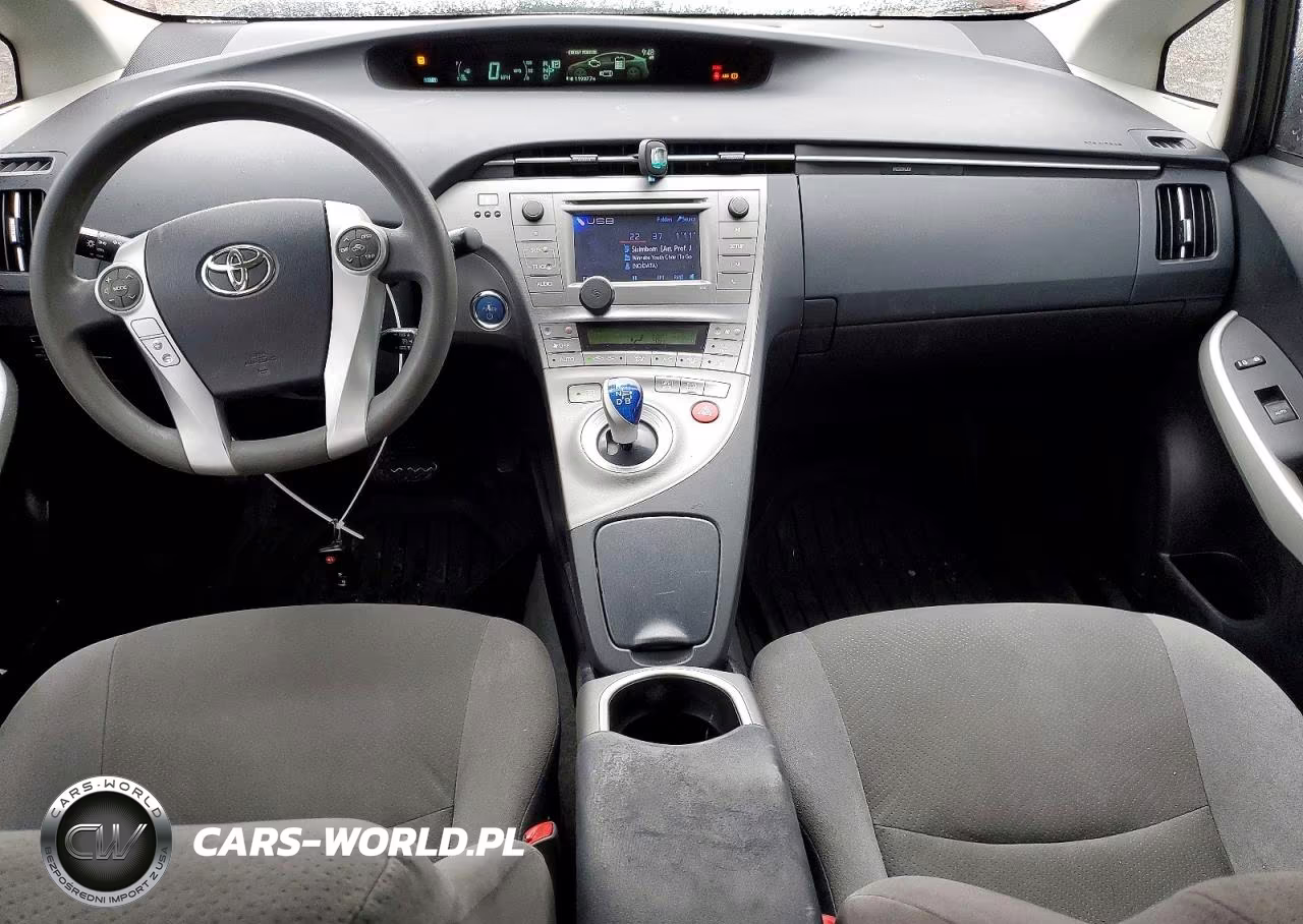 2013 Toyota Prius Two VIN:JTDKN3DU4D1636963 - 8