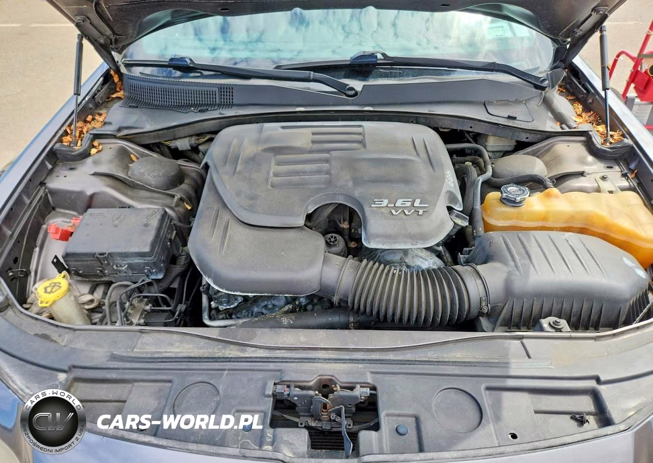 2014 Chrysler 300 S VIN:2C3CCAGG2EH201399 - 11