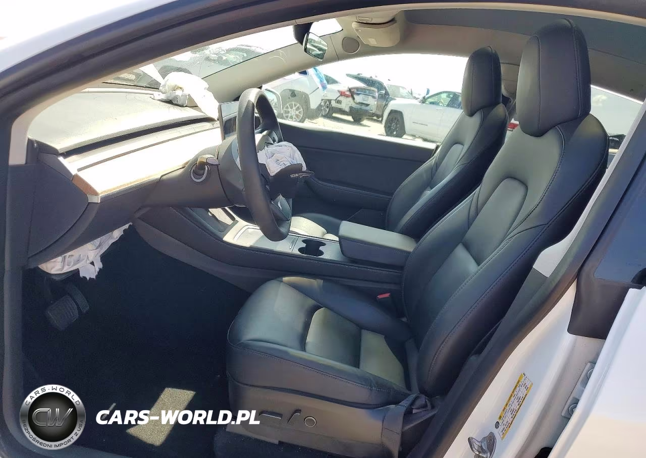 2022 Tesla Model Y VIN:7SAYGDEE1NF363462 - 7