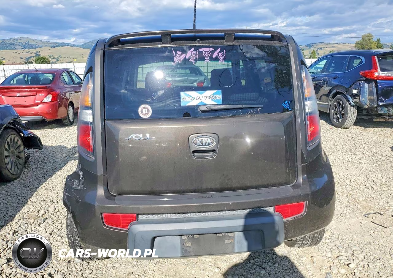 2010 Kia Soul + VIN:KNDJT2A24A7047533 - 6