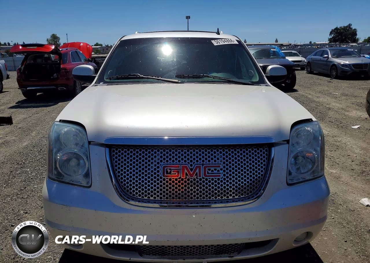2011 GMC Yukon Denali VIN:1GKS2EEFXBR349120 - 5