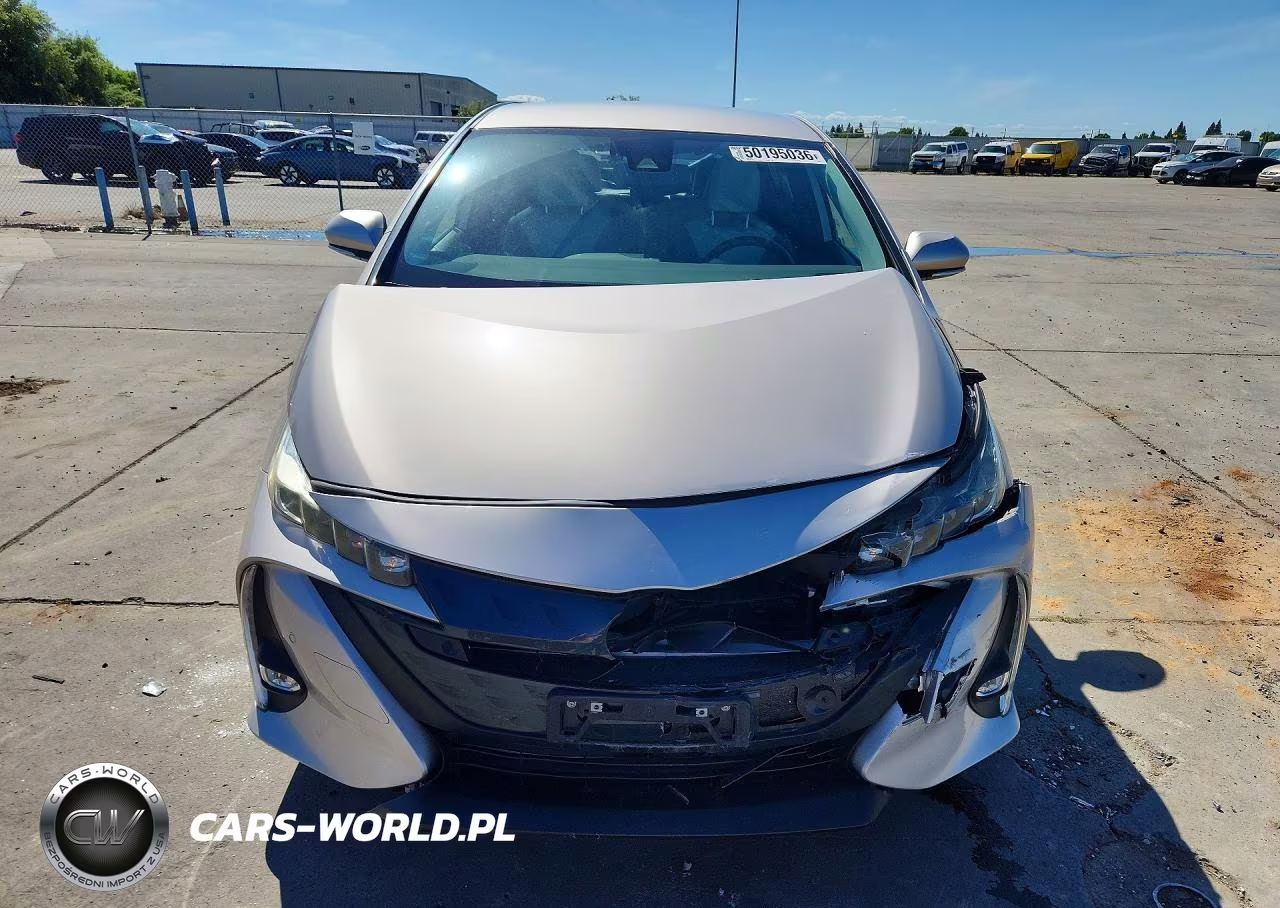 2020 Toyota Prius Prime Limited VIN:JTDKARFP6L3159025 - 5