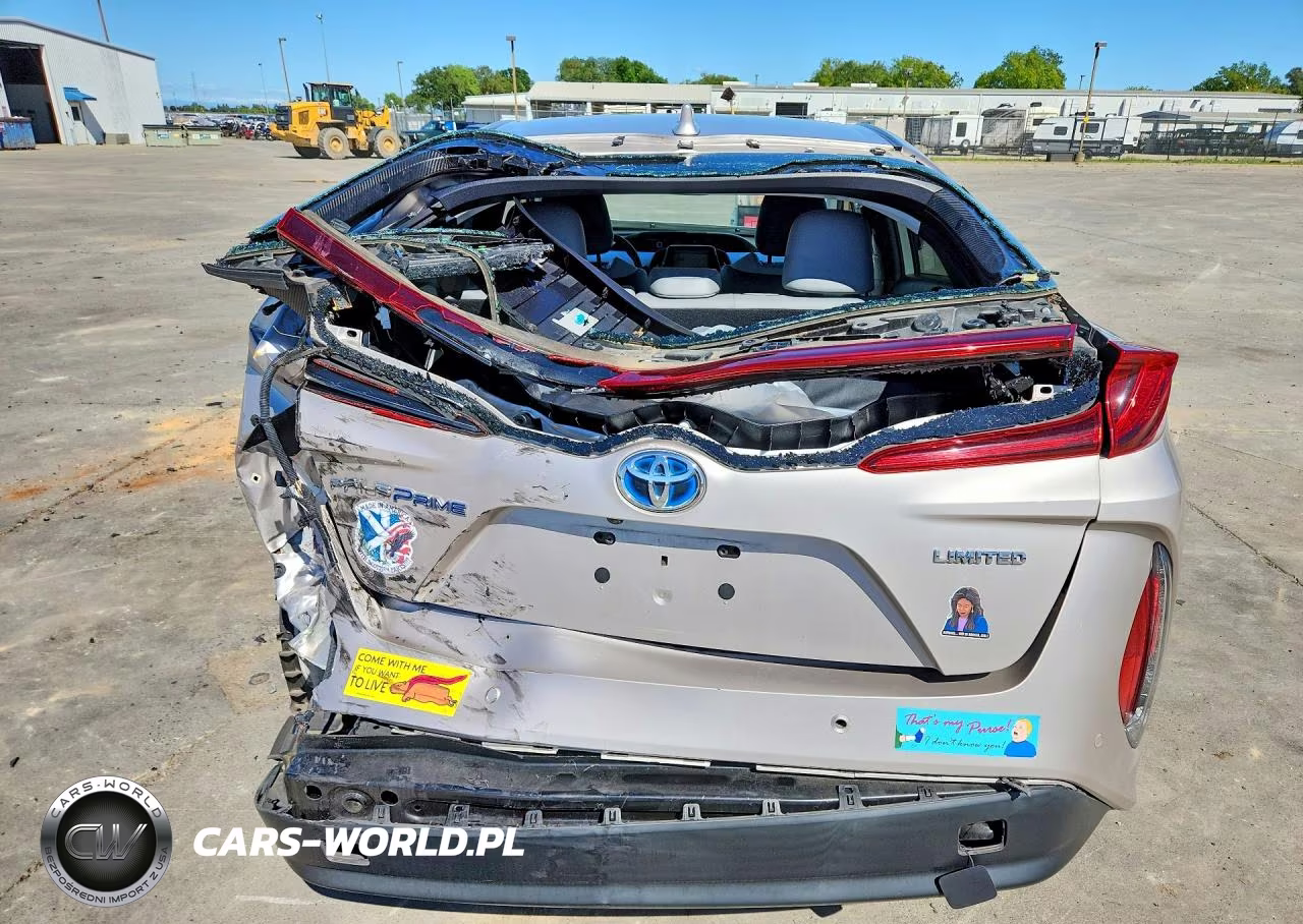 2020 Toyota Prius Prime Limited VIN:JTDKARFP6L3159025 - 6