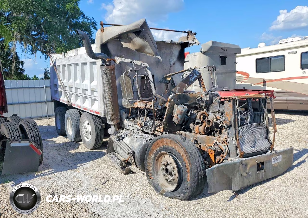 2007 Peterbilt 357 Dump Truck VIN:1NPALT0X57N692935 - 4