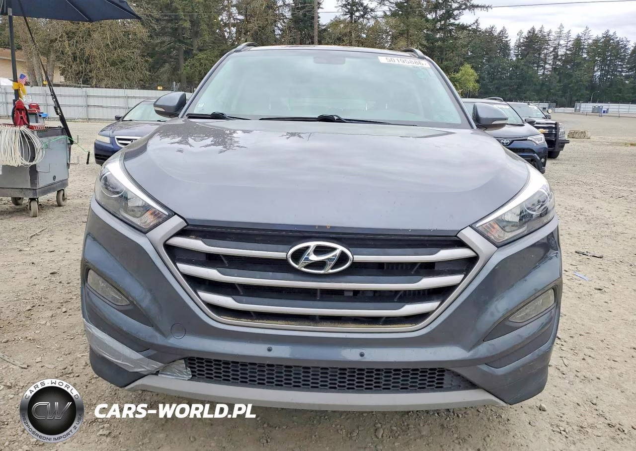 2018 Hyundai Tucson Value VIN:KM8J33A29JU804543 - 5