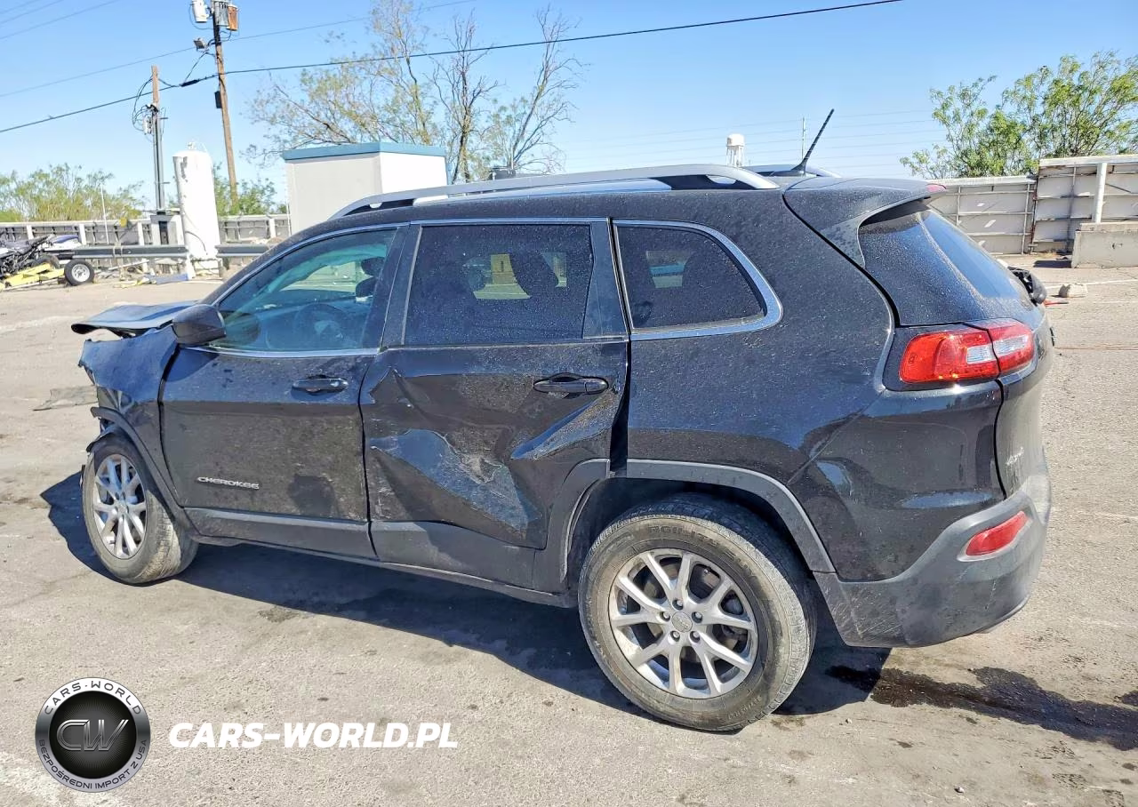 2015 Jeep Cherokee Latitude VIN:1C4PJMCS1FW568313 - 2