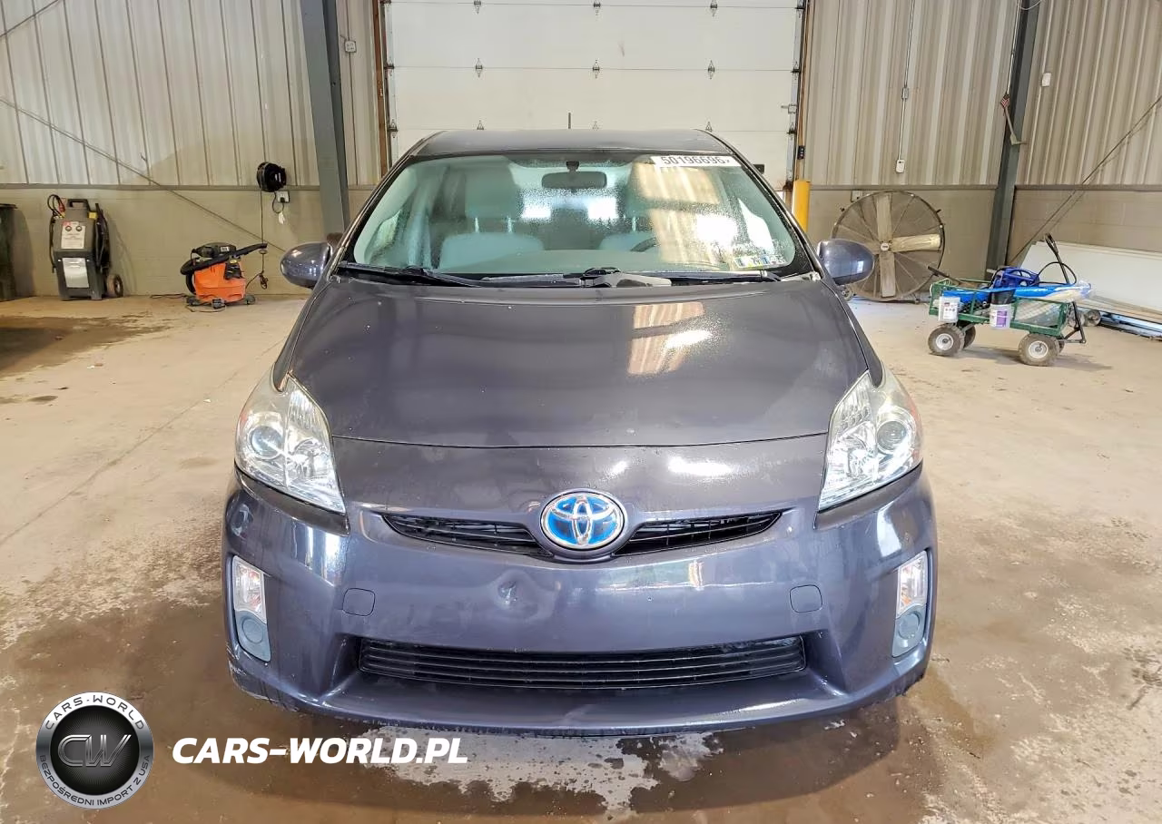 2011 Toyota Prius Three VIN:JTDKN3DU2B5334416 - 5