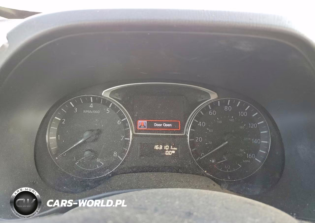 2014 Nissan Pathfinder S VIN:5N1AR2MM4EC682594 - 9