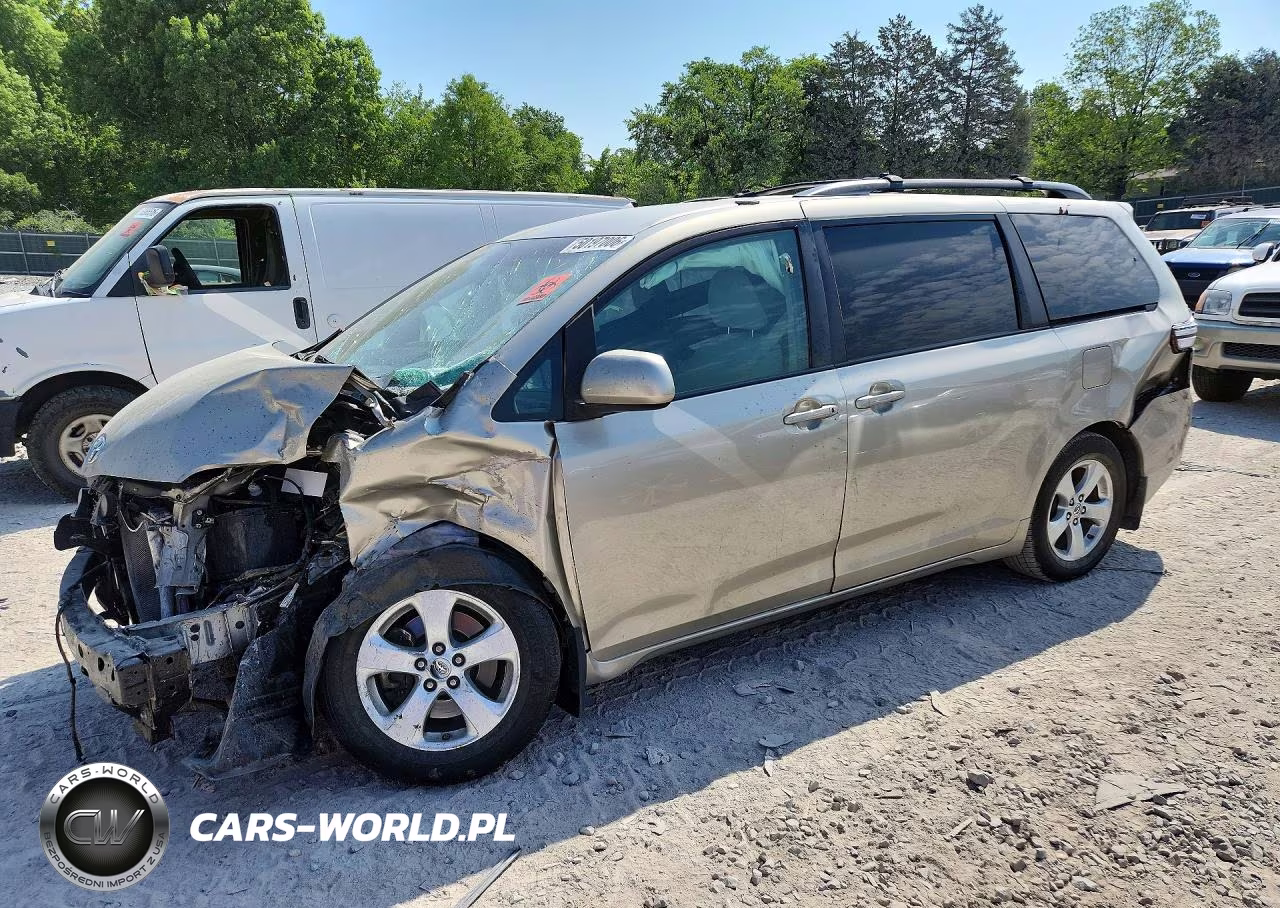 2016 Toyota Sienna Le