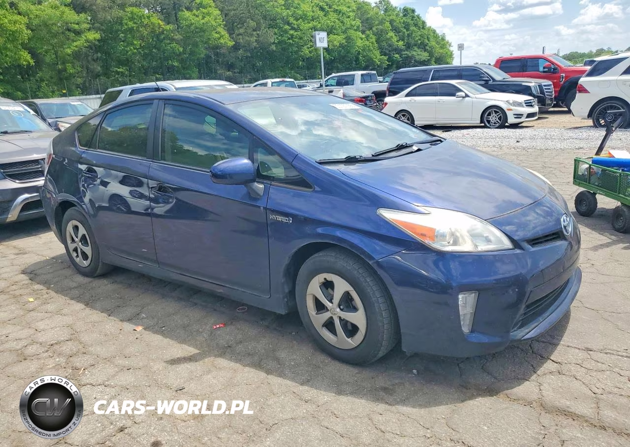2013 Toyota Prius Two VIN:JTDKN3DU4D0337396 - 4