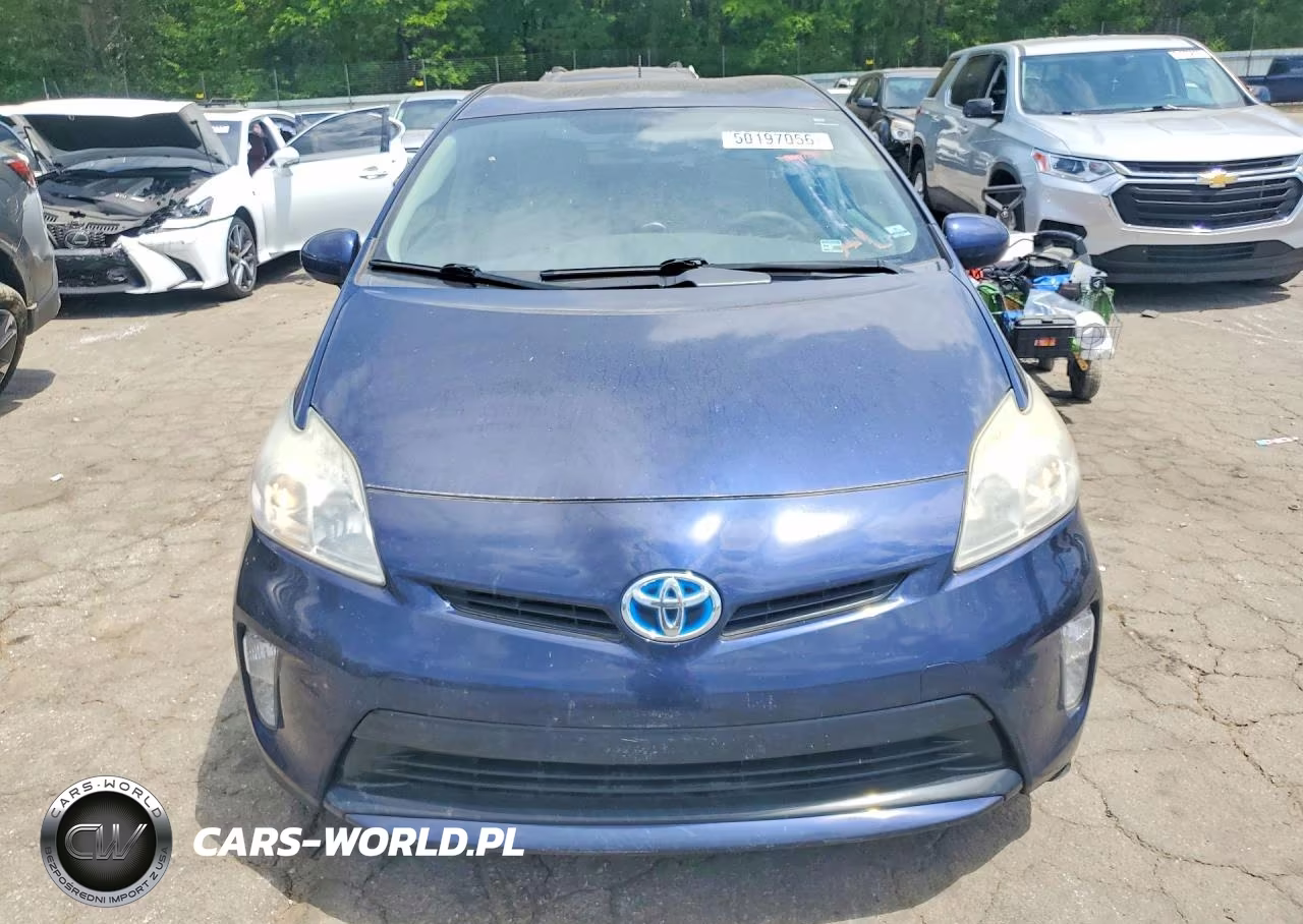 2013 Toyota Prius Two VIN:JTDKN3DU4D0337396 - 5