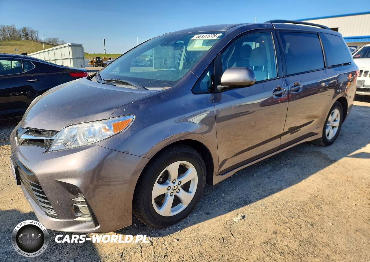 2020 Toyota Sienna Le