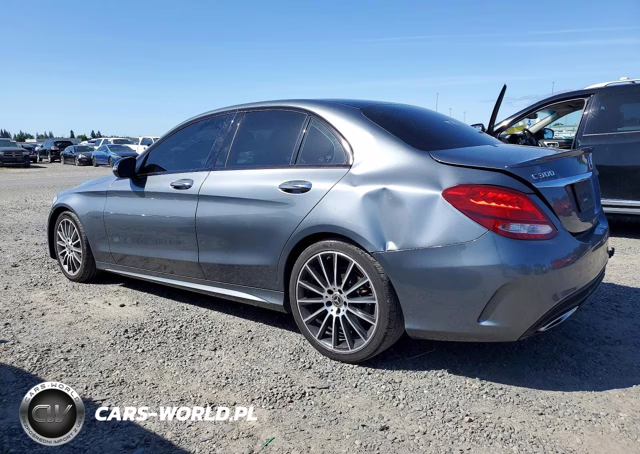 2018 Mercedes-Benz C 300 VIN:55SWF4JB9JU276307 - 2