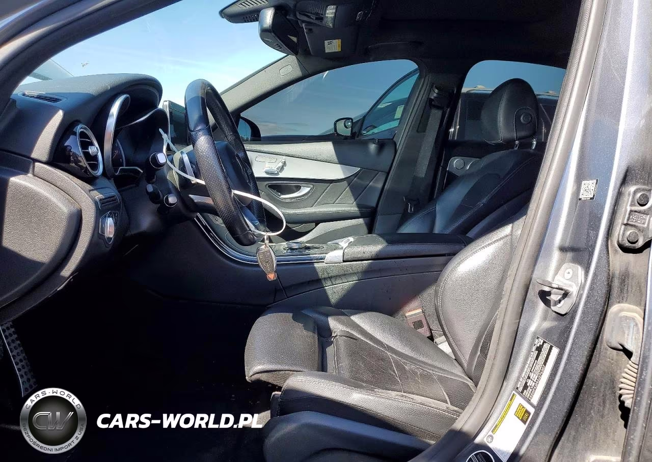2018 Mercedes-Benz C 300 VIN:55SWF4JB9JU276307 - 7
