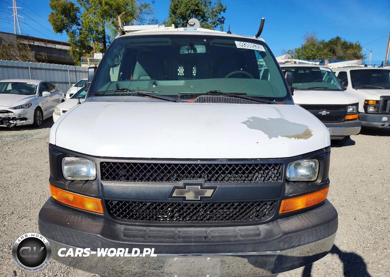 2014 Chevrolet Express 2500 Utility - Service Van VIN:1GCWGFCB7E1120286 - 5