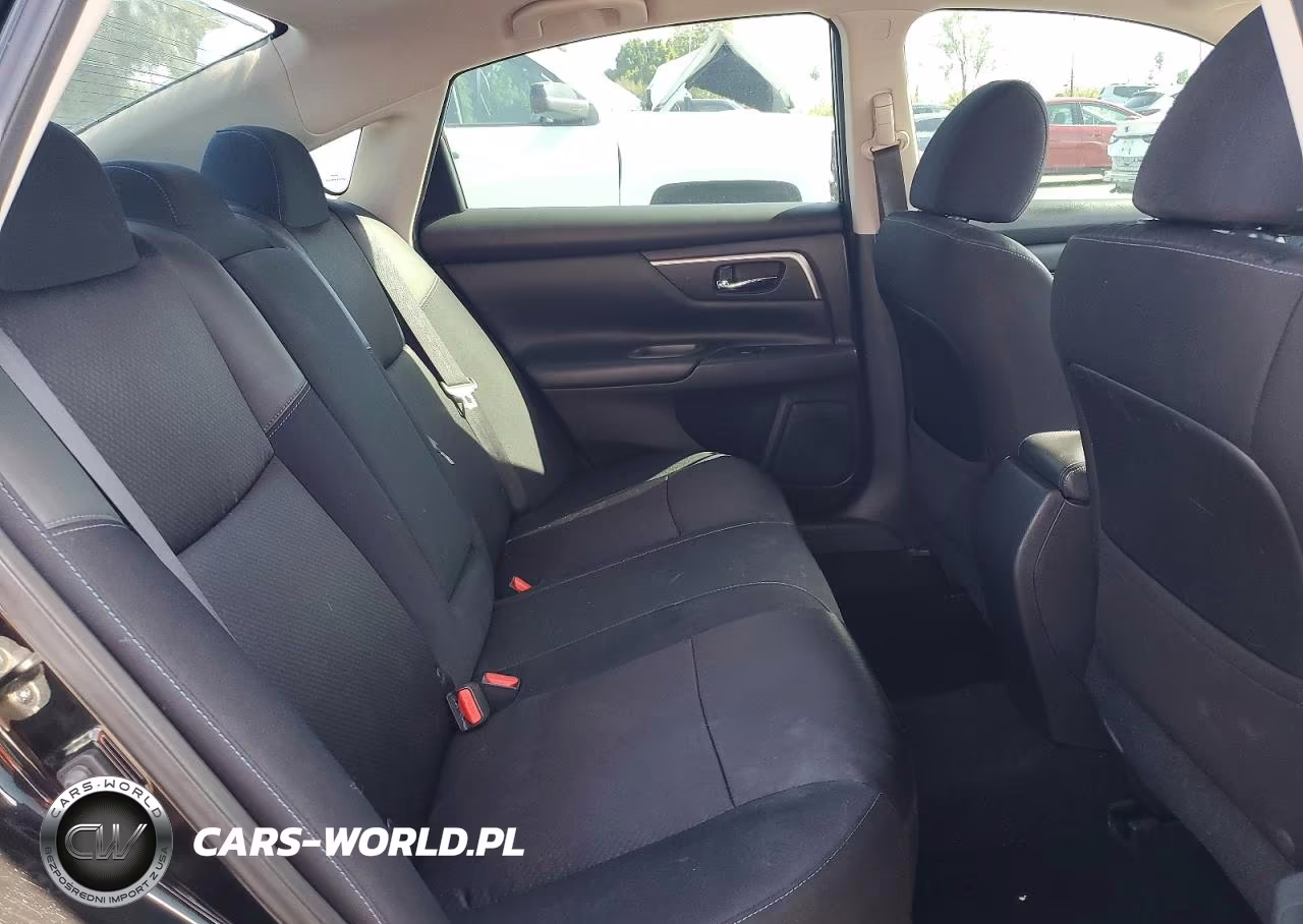 2018 Nissan Altima 2.5 Sr VIN:1N4AL3AP0JC104342 - 10