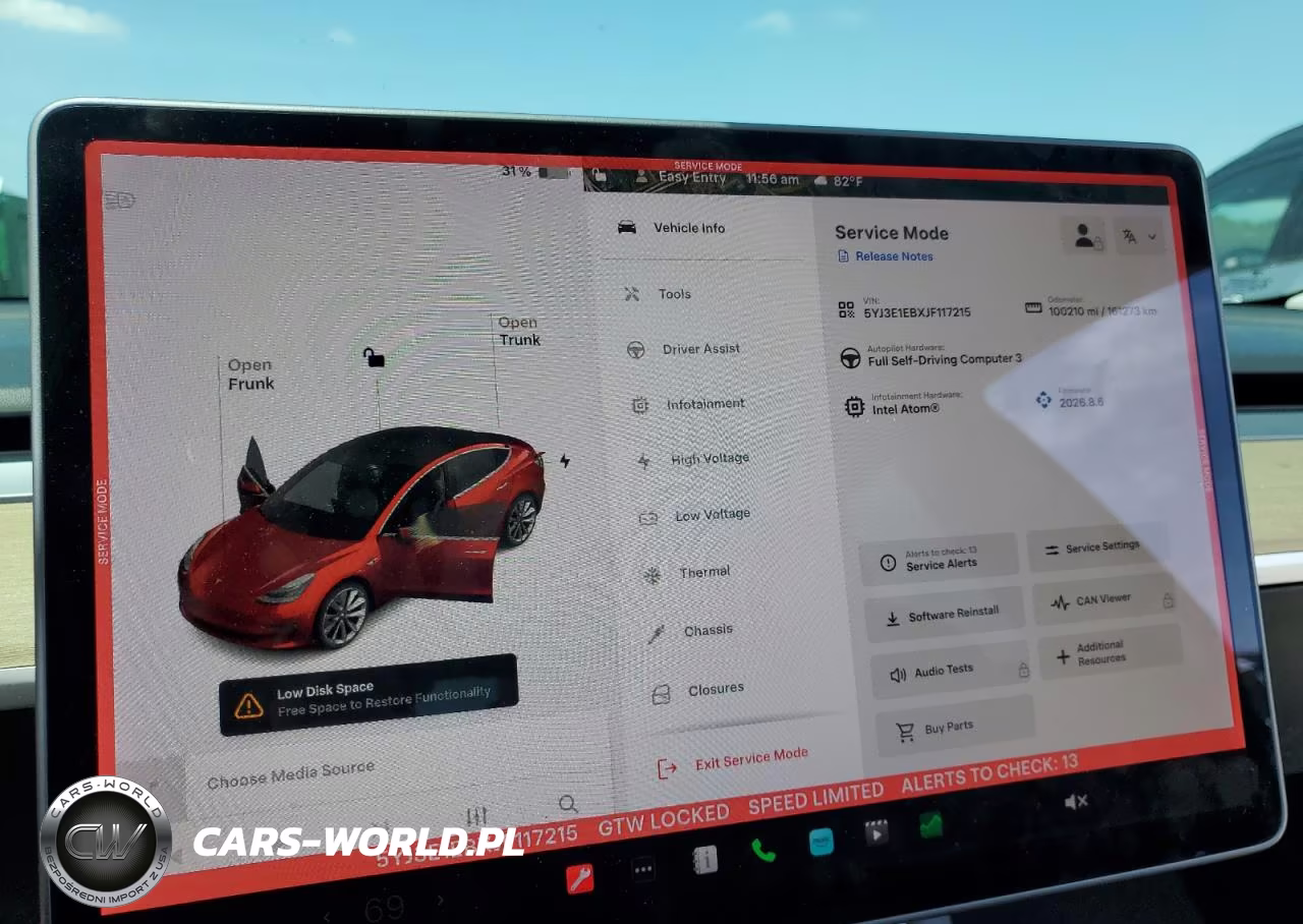 2018 Tesla Model 3 VIN:5YJ3E1EBXJF117215 - 9