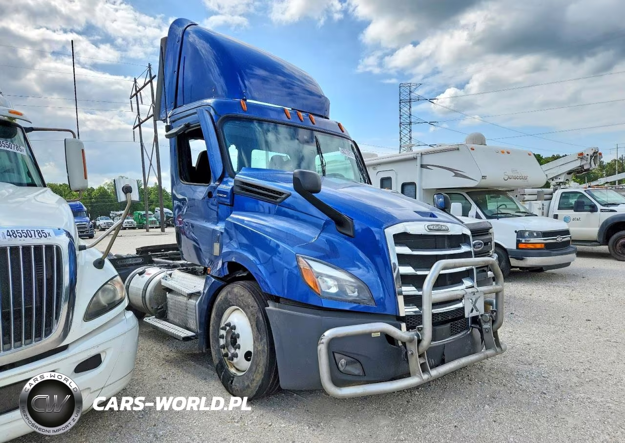 2025 Freightliner Cascadia 126 Semi Truck
