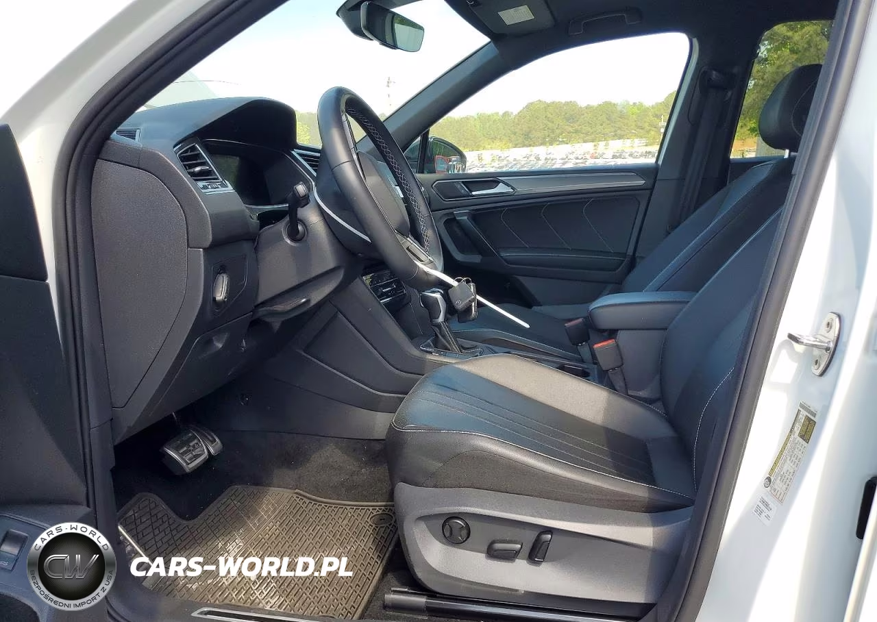 2023 Volkswagen Tiguan Se R-Line Black VIN:3VVCB7AX2PM038771 - 7