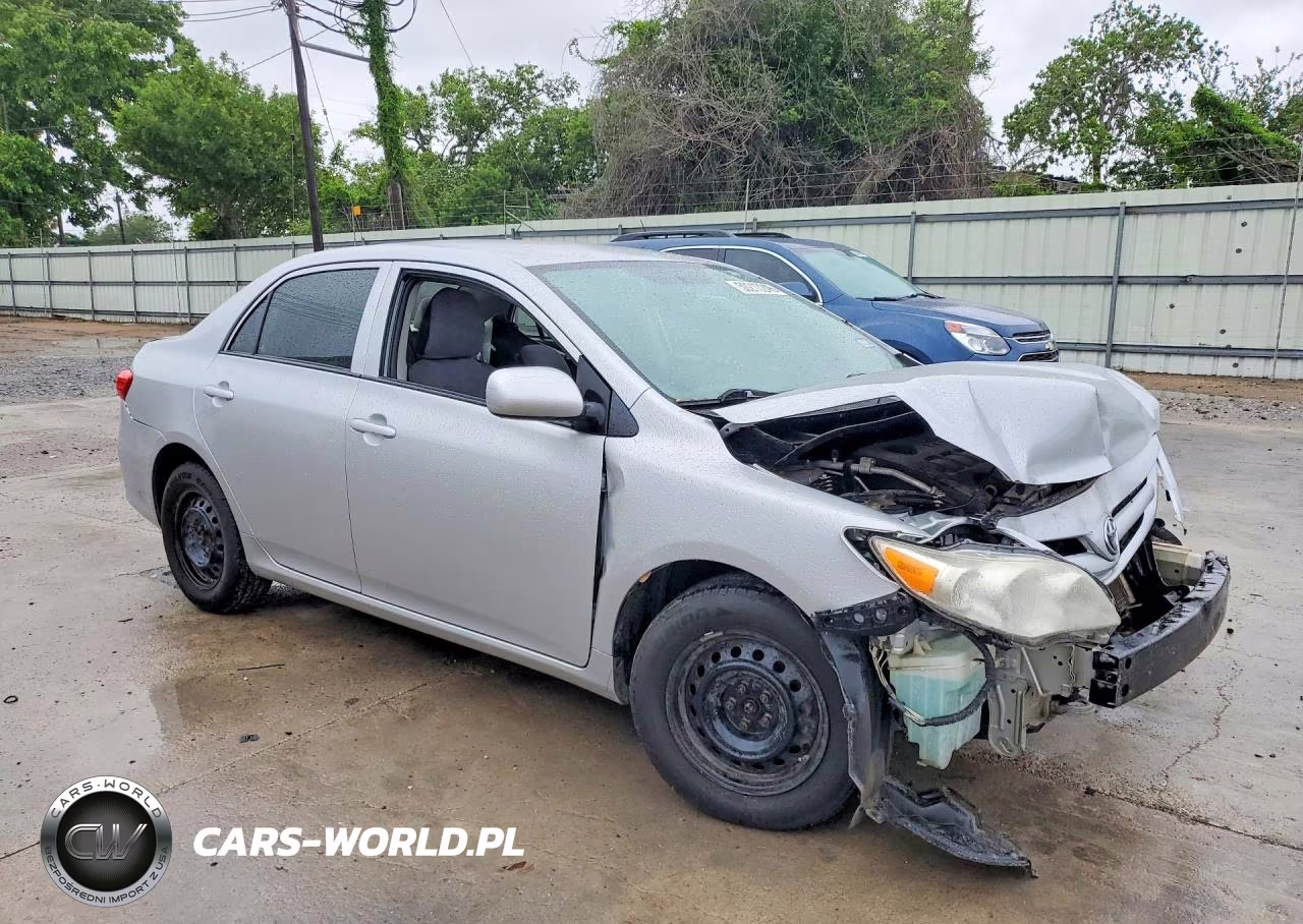 2013 Toyota Corolla L VIN:5YFBU4EE0DP183856 - 4