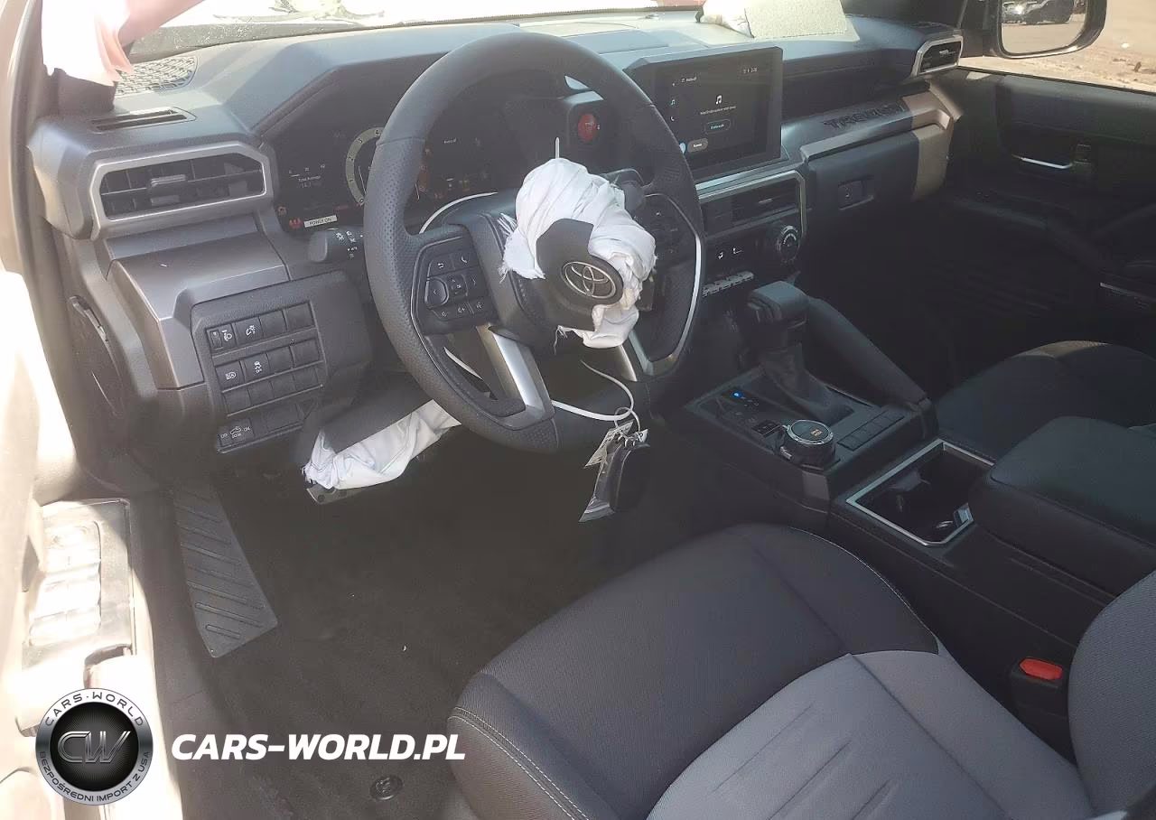 2026 Toyota Tacoma Trd Sport VIN:3TMLB5JN8TM237108 - 8