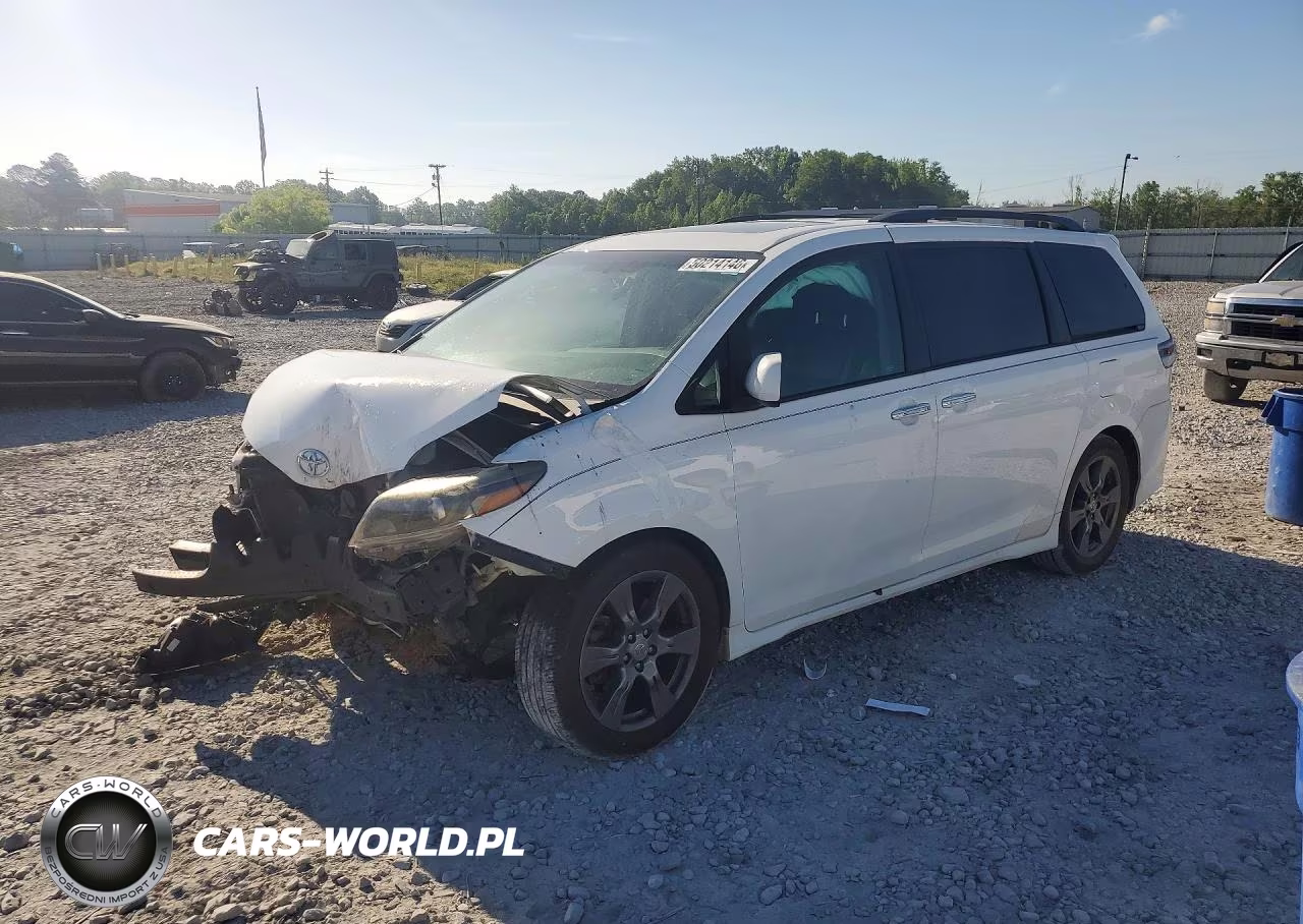 2017 Toyota Sienna Se