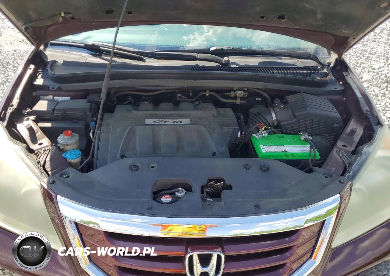 2010 Honda Odyssey Touring VIN:5FNRL3H90AB078140 - 12