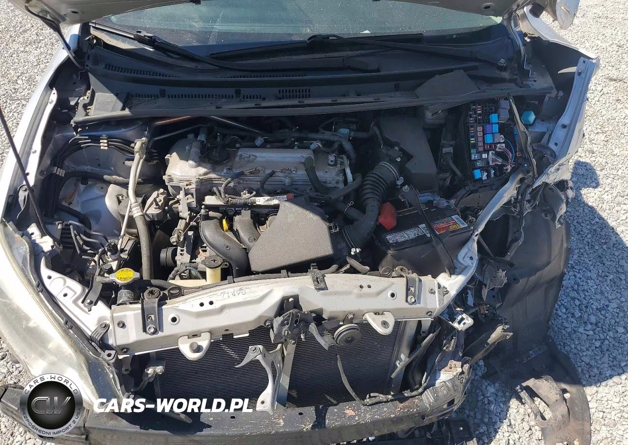 2016 Toyota Corolla Le Plus VIN:2T1BURHE2GC640843 - 11