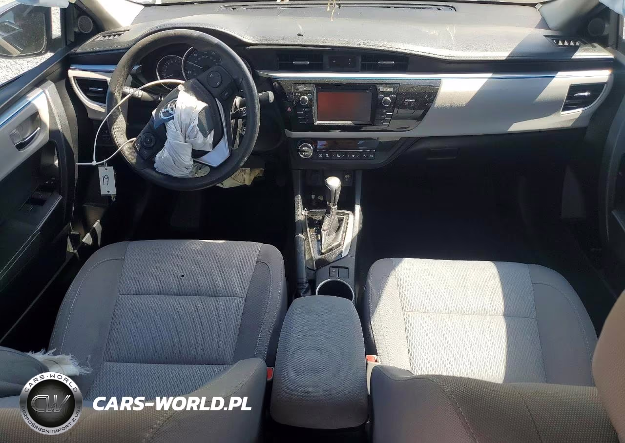 2016 Toyota Corolla Le Plus VIN:2T1BURHE2GC640843 - 8