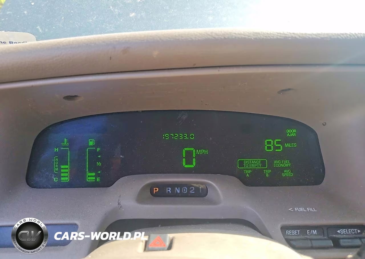 2005 Mercury Grand Marquis Gs VIN:2MEFM75WX5X665838 - 9