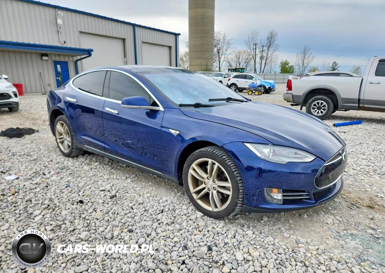 2015 Tesla Model S 70D VIN:5YJSA1S24FF089804 - 4