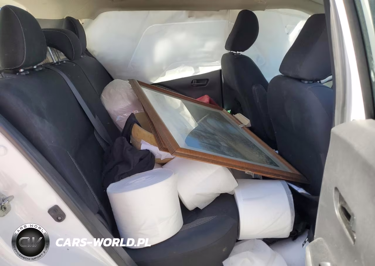 2019 Nissan Kicks S VIN:3N1CP5CU2KL512131 - 10