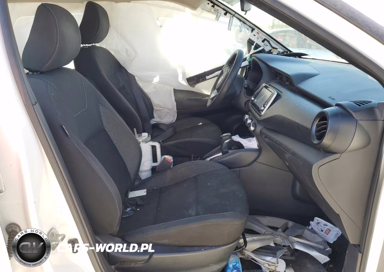 2019 Nissan Kicks S VIN:3N1CP5CU2KL512131 - 7