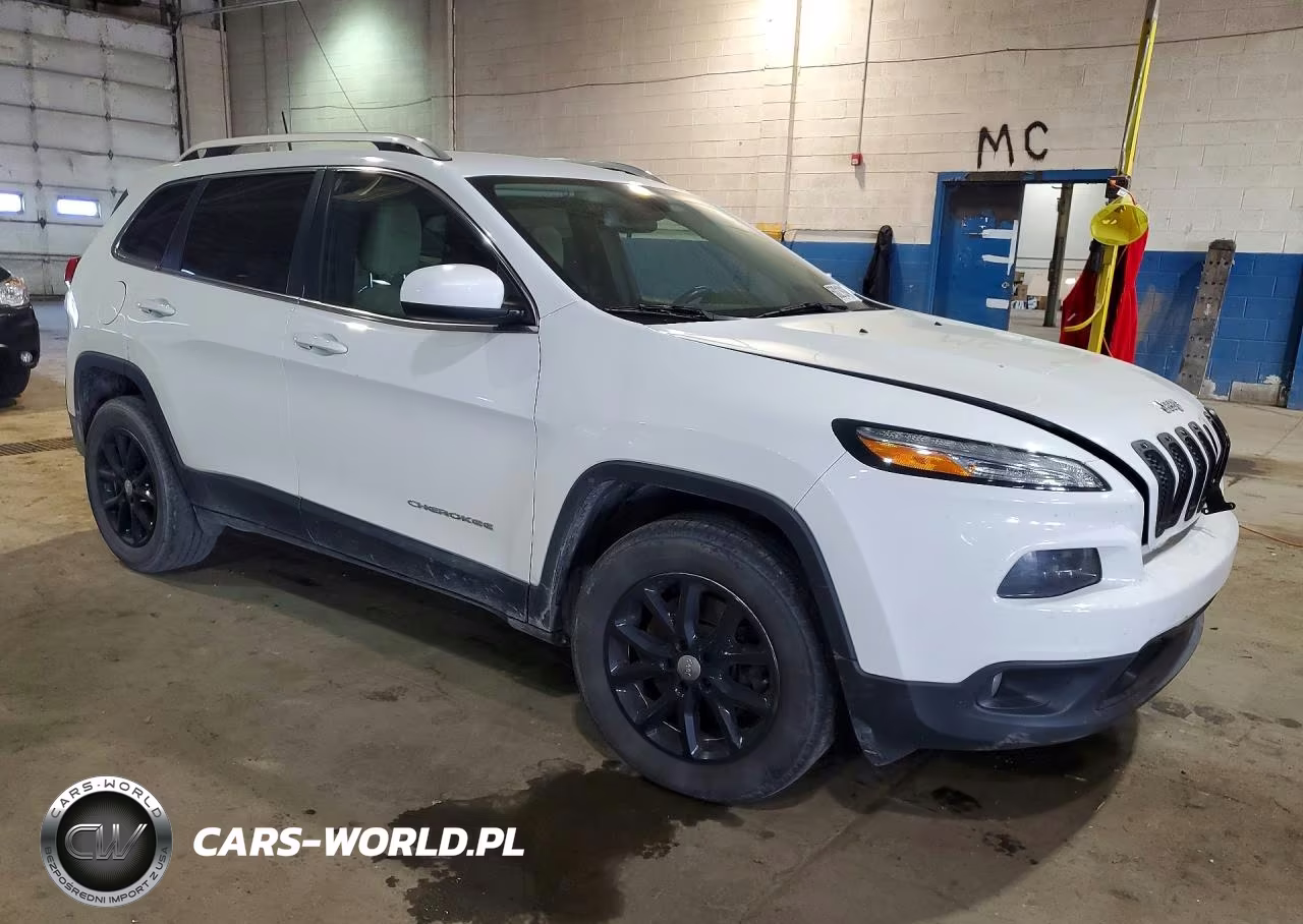 2016 Jeep Cherokee Latitude VIN:1C4PJMCS7GW221232 - 4