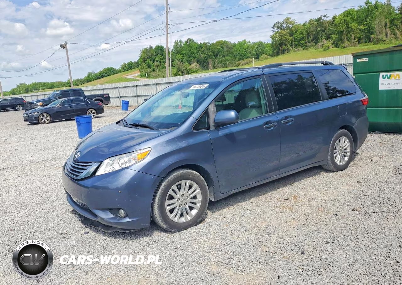 2016 Toyota Sienna Xle 8-Passenger
