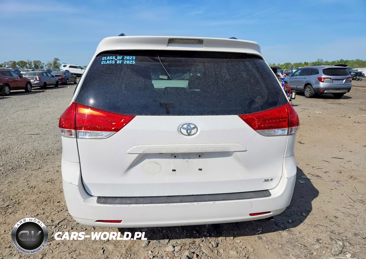 2014 Toyota Sienna Xle 8-Passenger VIN:5TDYK3DC9ES490056 - 6
