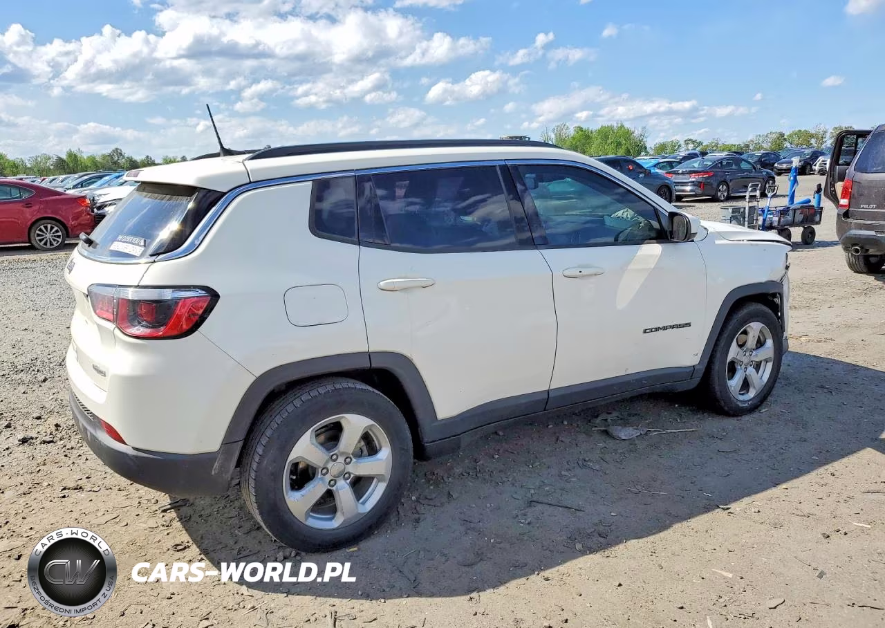 2019 Jeep Compass Latitude VIN:3C4NJCBB5KT851509 - 3