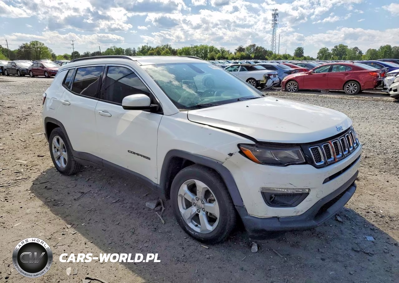 2019 Jeep Compass Latitude VIN:3C4NJCBB5KT851509 - 4