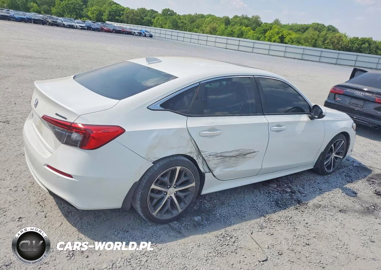2024 Honda Civic Touring VIN:2HGFE1F97RH304413 - 3