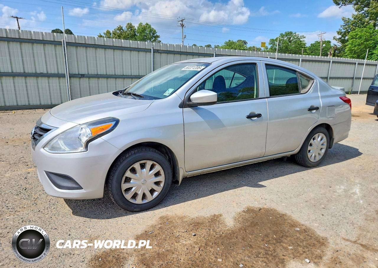 2016 Nissan Versa 1.6 S Plus