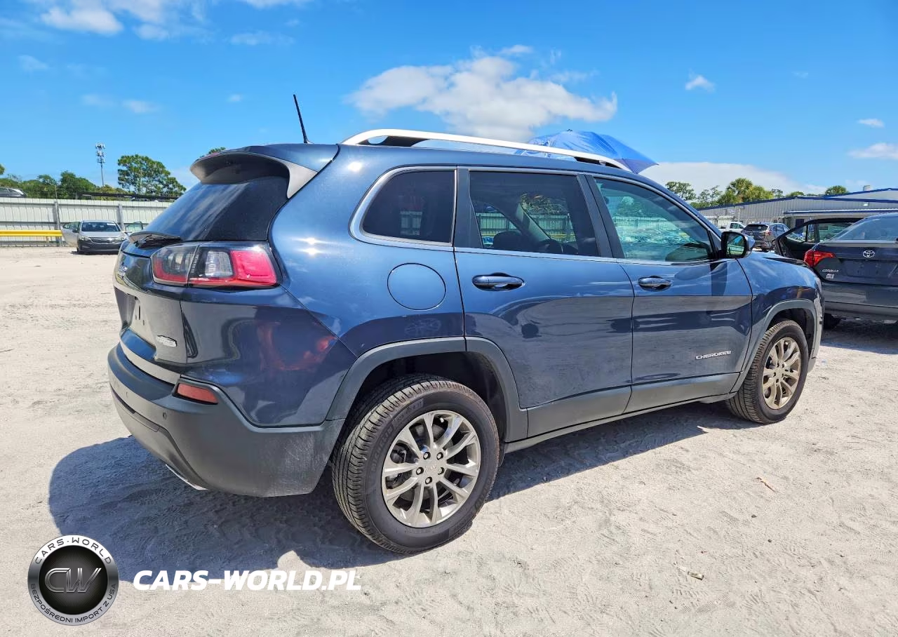 2021 Jeep Cherokee Latitude Lux VIN:1C4PJLMX1MD106895 - 3