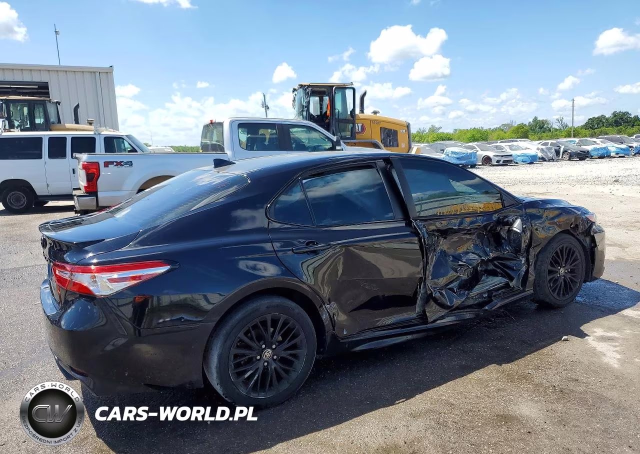 2020 Toyota Camry Se Nightshade VIN:4T1G11AK8LU380702 - 3