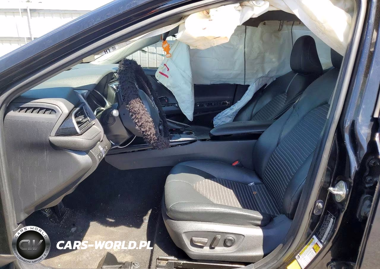 2020 Toyota Camry Se Nightshade VIN:4T1G11AK8LU380702 - 7