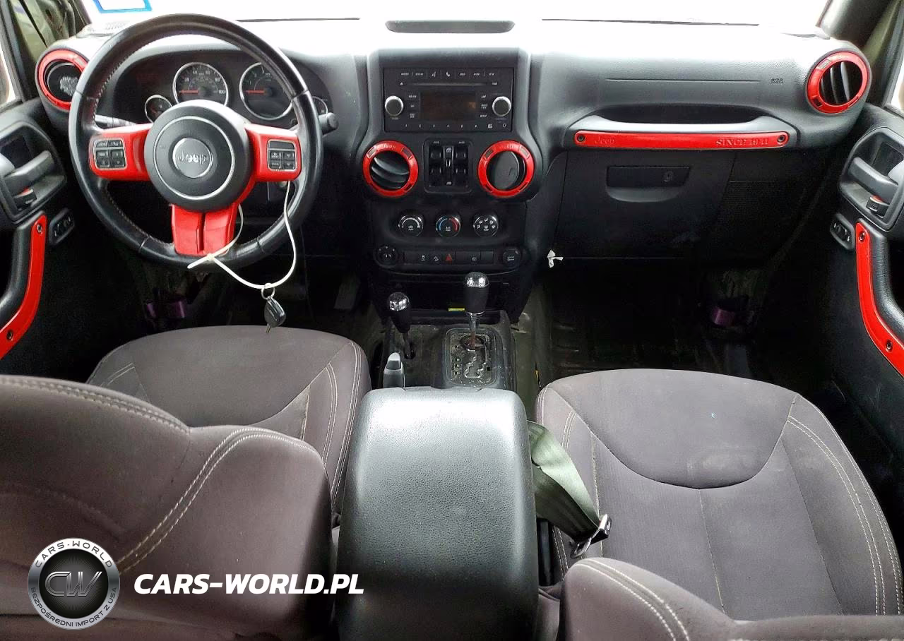 2015 Jeep Wrangler Unlimited Rubicon VIN:1C4BJWFG6FL769476 - 8