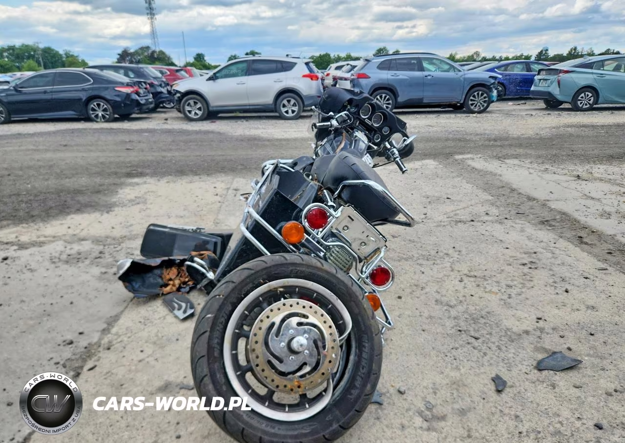 2006 Harley-Davidson Flhtcui VIN:1HD1FCW116Y641994 - 4