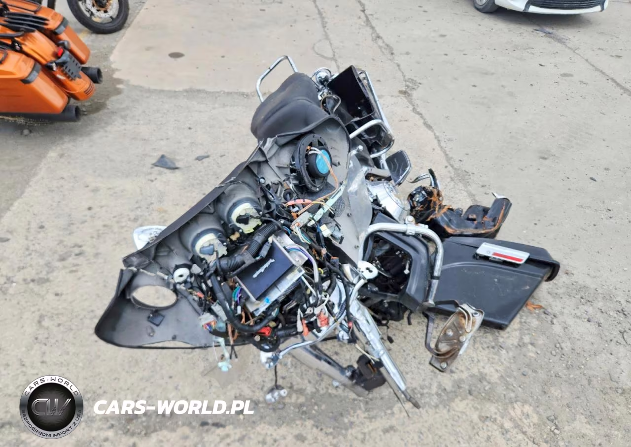 2006 Harley-Davidson Flhtcui VIN:1HD1FCW116Y641994 - 5