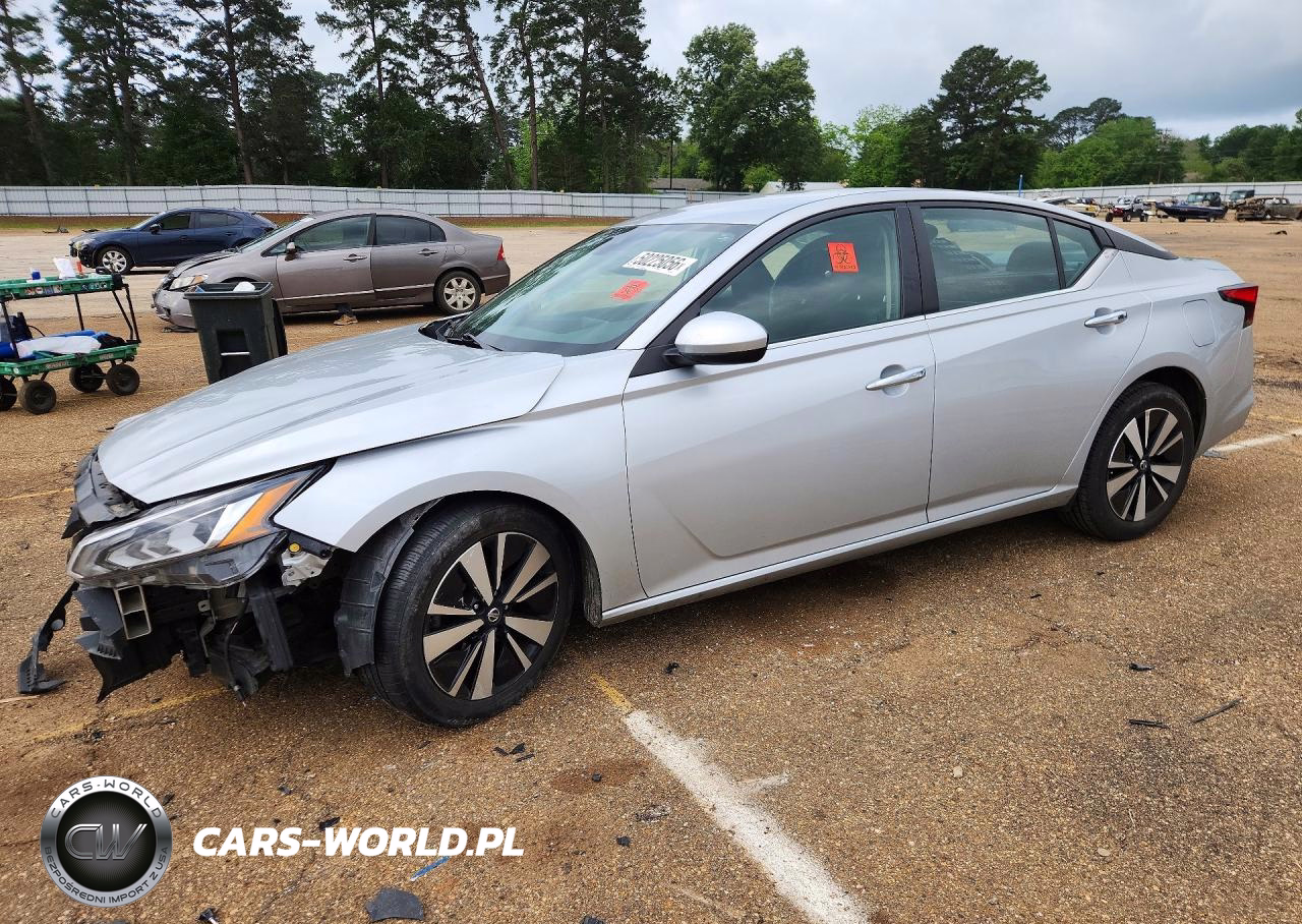 2022 Nissan Altima Sv