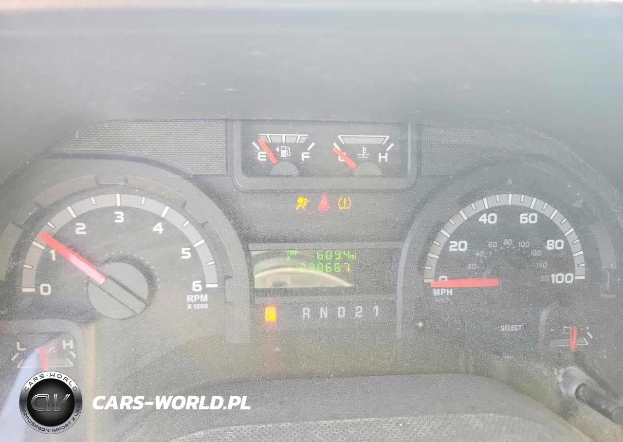 2011 Ford Econoline E350 Super Duty Van VIN:1FTSE3EL5BDA12591 - 9